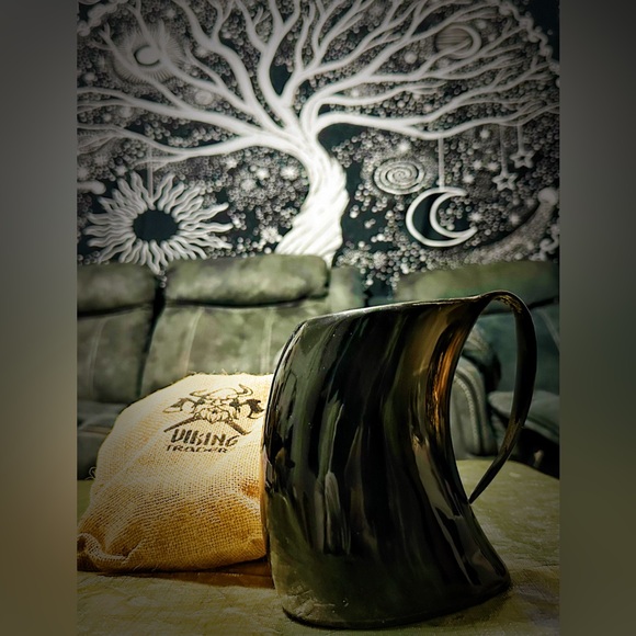 Black Viking Drinking Horn Mug large - Picture 7 of 12